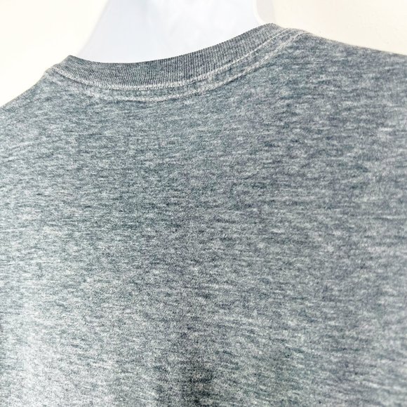 Vans Gray Short Sleeve Tee Shirt Men's Large Stripe Detail Graphic - Picture 7 of 7